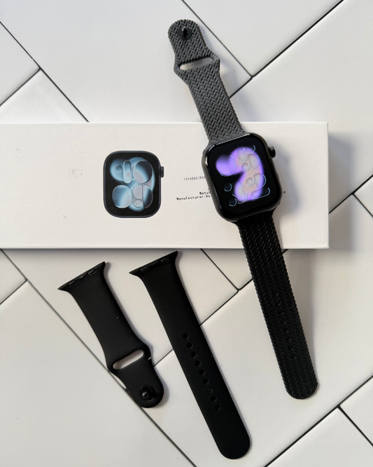 Series 11 Curve Display - ON/OFF Logo